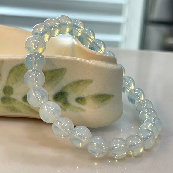 Luminous Moonstone Bracelet - Picture 1 of 13